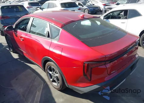 2025 Kia K4 Lxs z USA, uszkodzony, nr VIN 3KPFT4DE2SE233385